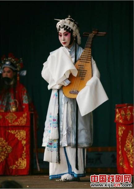 小刘萍将带领静海评剧团去东丽徐庄村表演一场白色学校的特别表演
