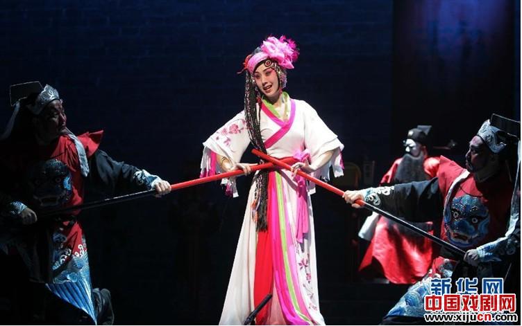 京剧《情殇钟楼》