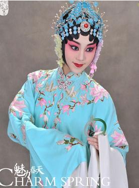 长安大剧院于4月16日上演了京剧《看玉传》。
