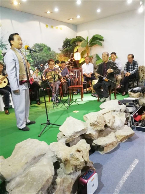 中美名人票齐聚河源
