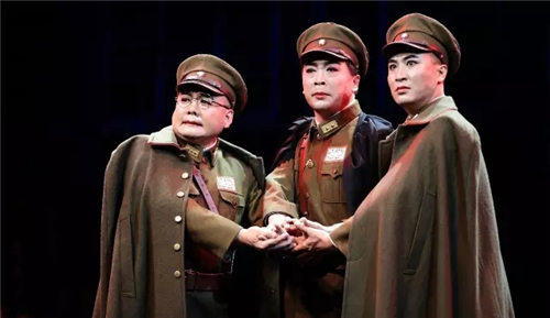 周二，武凌云主演了新的革命历史金剧《樊婷的延续》
