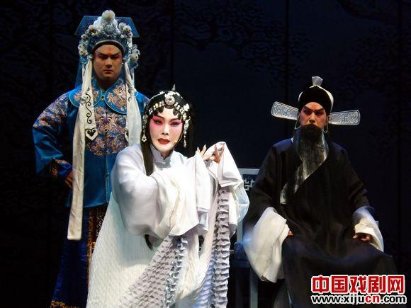 中国歌剧中的“坚强女人”
