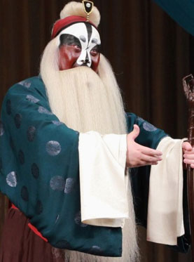 7月17日，长安大剧院上演了京剧《打沙锅》、《西厢记》和《道德狂人》
