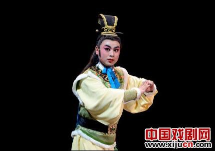 观看山西新创作的大型金剧《巴尔思御史》
