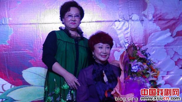 评剧艺术家宋丽从艺40周年喜收弟子刘丹拜师仪式