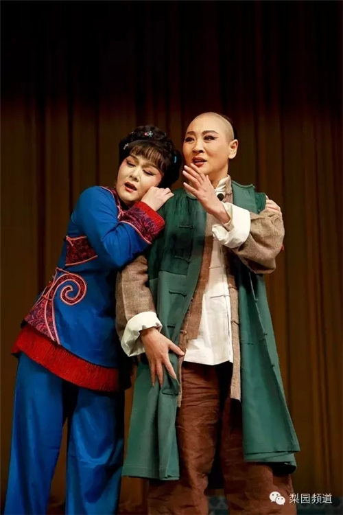 12月17日，《看大戏》上演了晋剧《审视皇权》和平剧《从春天到秋天的歌唱》
