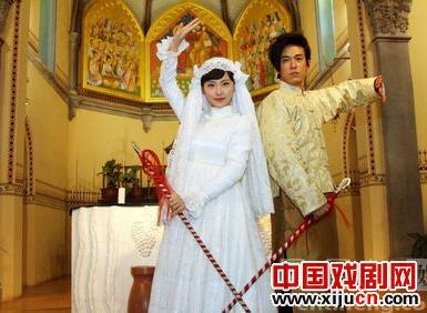 电视剧《顶级品牌》李立群在中国歌剧中扮演主角
