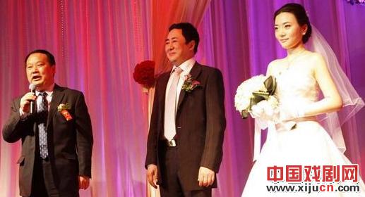 导演刘科宏·郑和京剧演员谭晓令在北京举行婚礼
