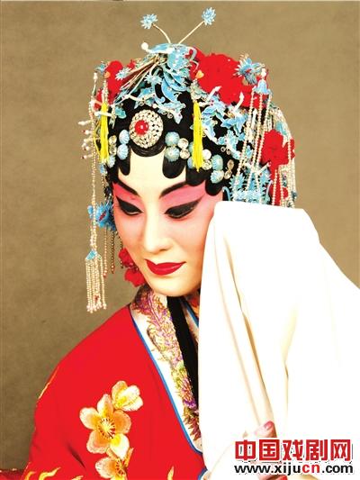 张丁火的最新专辑《程强·张赟·张丁火京剧经典集锦》集中制作了三年，限量3000套
