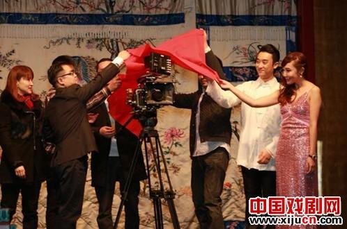 京剧微电影《回来再爱》