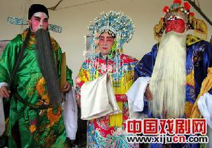 北京顺义区李桥镇的京剧很有特色。
