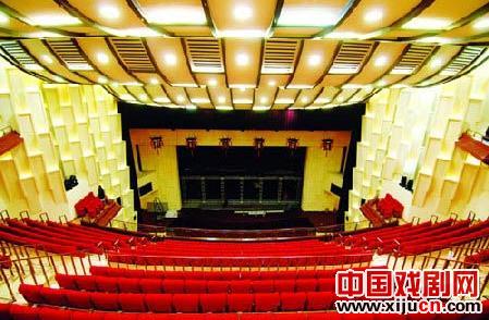 北京梅兰芳大剧院的“15元低价票”观众也会感到受骗

