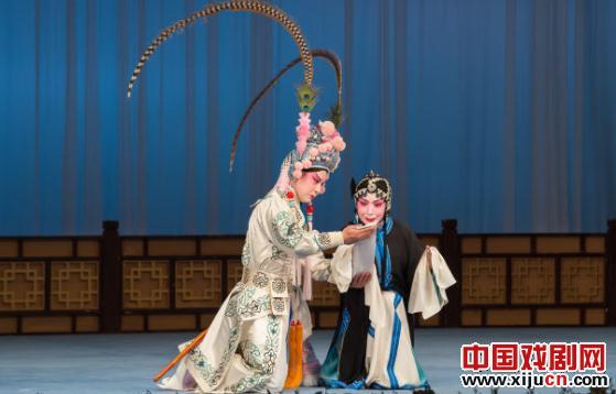 评剧《井台会》剧照