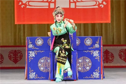 评剧《借女巧配》