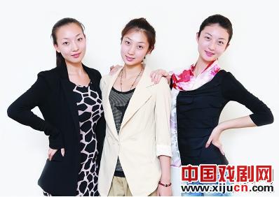 90后舞者联合表演“北京-昆明青年风系列表演”
