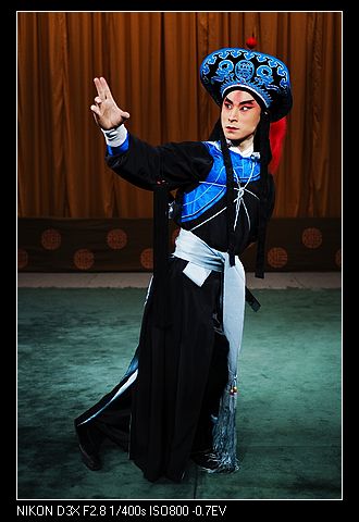 功法艺术:捍卫中国文化精髓，善待方菲
