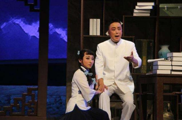 济南京剧院创作的第七届京剧《邓恩铭》春莲奖荣获济南新剧表演奖。
