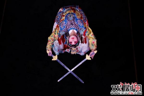 亮相之夜时尚京剧秀