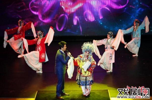 亮相之夜时尚京剧秀