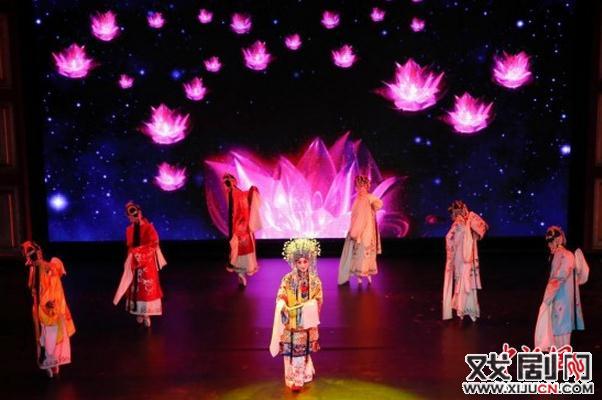 亮相之夜时尚京剧秀
