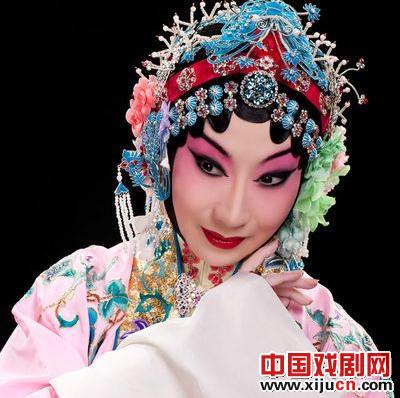 《年轻的朋友相遇》国家京剧剧院优秀年轻演员表演京剧《看玉传》
