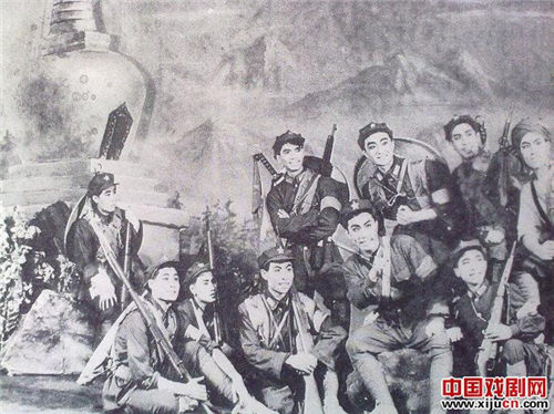 评剧《金沙江畔》剧照