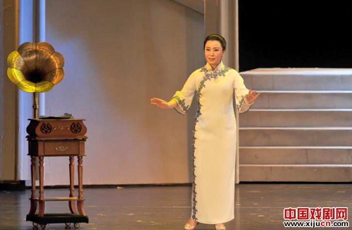 京剧《宋家姐妹》北京京剧剧院纪念学院成立35周年
