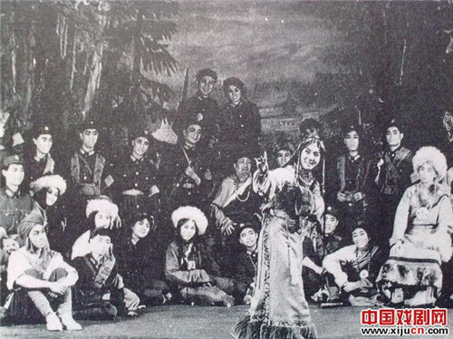 评剧《金沙江畔》剧照