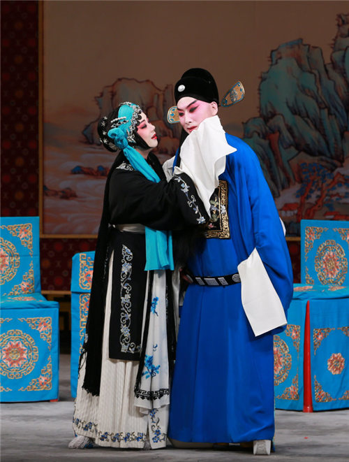 京剧《周仁献嫂》熊明霞饰演冯素蕙