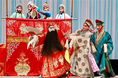2016年人民戏剧表演——京剧《宛城之战》在梅兰芳大剧院上演
