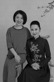 京剧艺术家张平以年轻演员王亚琼为弟子
