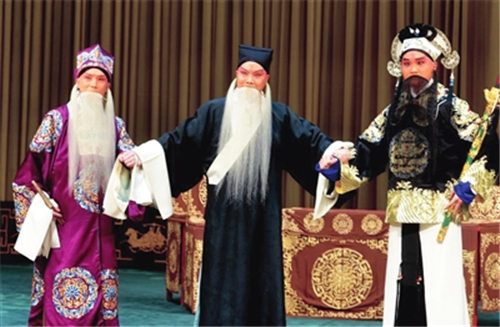 天津青年京剧团贵州演出京剧《月来店》、《大瓜园》和《文昭关》
