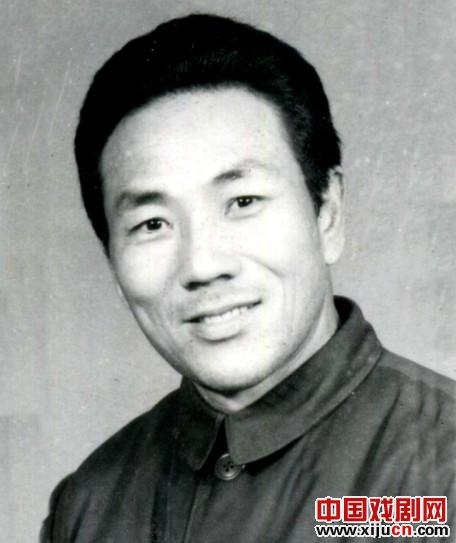 留香滋润戏剧界——纪念已故著名花卉演员郭忠田
