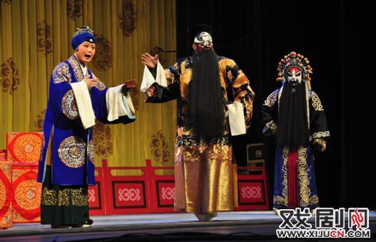 京剧《赤桑镇》杨伟兰 饰 吴妙珍 赵新建 饰 包拯