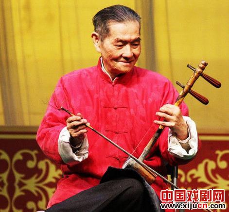 京沪表演艺术家蔡骏因急性心肌梗死抢救无效去世，享年82岁。
