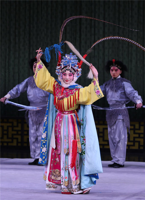 京剧《乾元山》王维佳饰演石矶娘娘