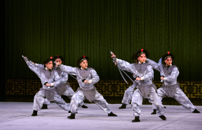 京剧《乾元山》