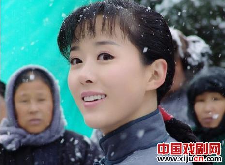 阎陈丹在《红山》中扮演著名的京剧人物春韶
