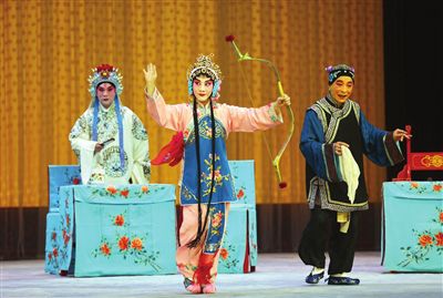 天津青年京剧团“光荣70年国韵颂中国”演出季第一个月结束
