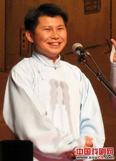 他魏云·徐德亮打开他的宝座支持经典老剧
