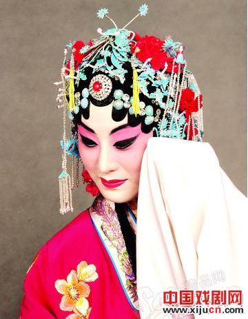 张丁火的《京剧中的王菲》
