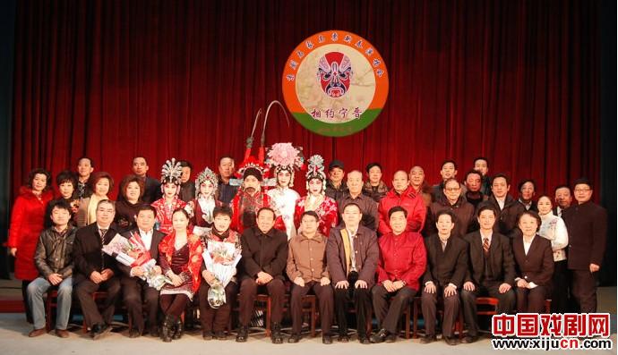 宁晋京剧票友