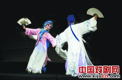 首届当代小剧场歌剧节门票火爆
