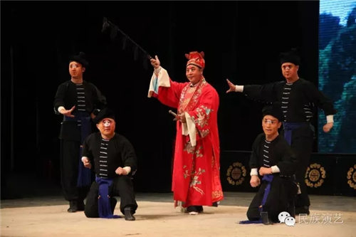 呼和浩特国家演艺集团金剧院的大型历史金剧《麒麟剑》给青城观众送去了精彩的礼物
